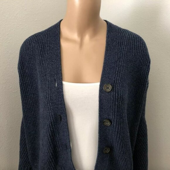 NWT Hollister Ribbed Cropped Boyfriend Cardigan Size Small Navy Blue Sweater - Picture 3 of 6
